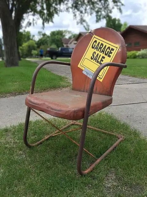 garage-sale image