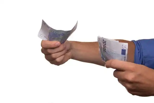 lending-money image
